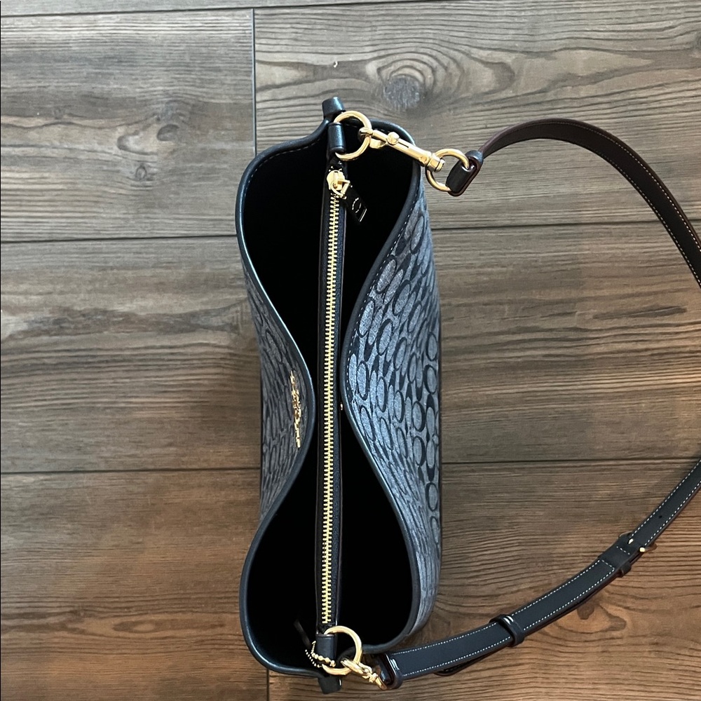 NWOT Coach Molly Bucket Crossbody Bag in Denim Signature Fabric - Picture 8 of 12